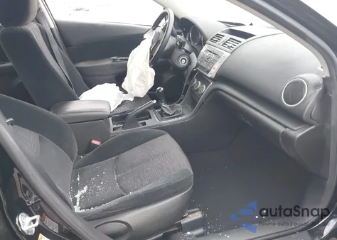 2010 Mazda Mazda6 I Sport z USA, uszkodzony, nr VIN 1YVHZ8BH4A5M33734